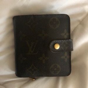Small gently used Louis Vuitton wallet